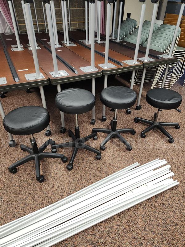 Earthlite Adjustable Height Rolling Massage Stools Quantity 4